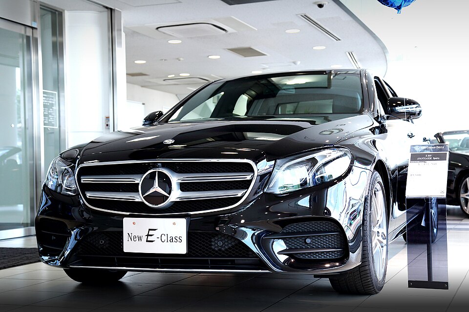 Mercedes-Benz executive sedan in Azhar Rent A Car fleet